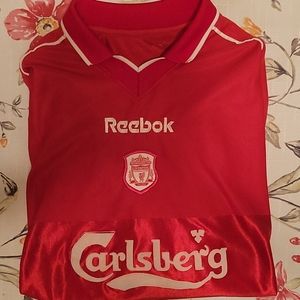2000-2002 Liverpool Home Kit